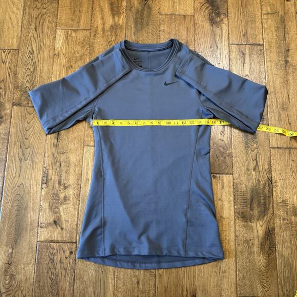 Nike Pro Shirt Mens S Grey Fitted DriFit Swoosh Fleece Lined Compression - Picture 2 of 5